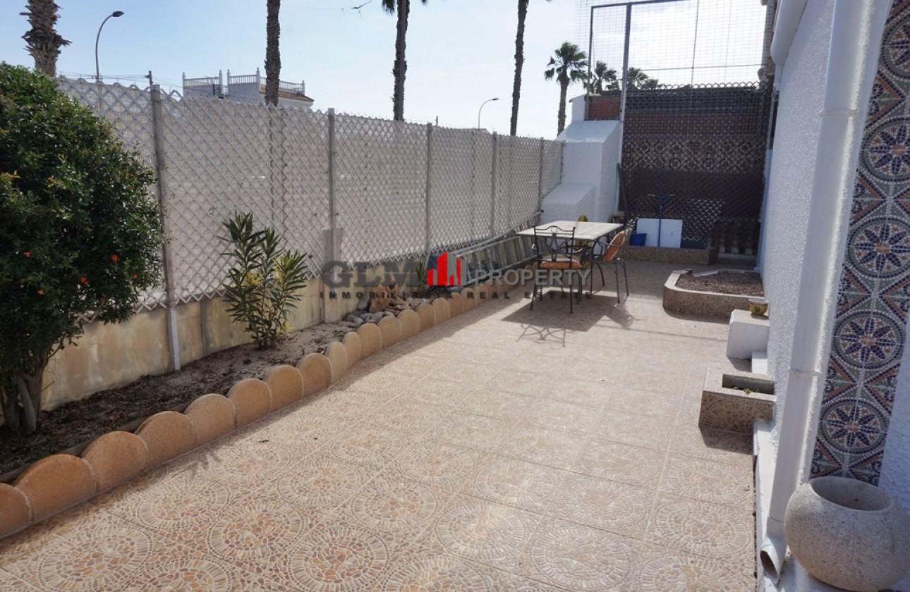 Resale - Apartment - LOS NAREJOS - Oasis