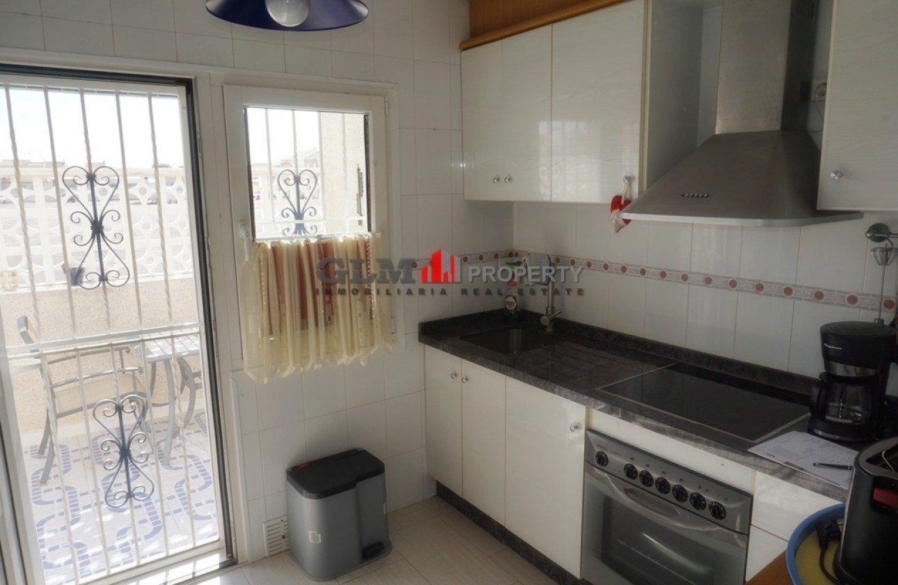 Resale - Apartment - LOS NAREJOS - Oasis
