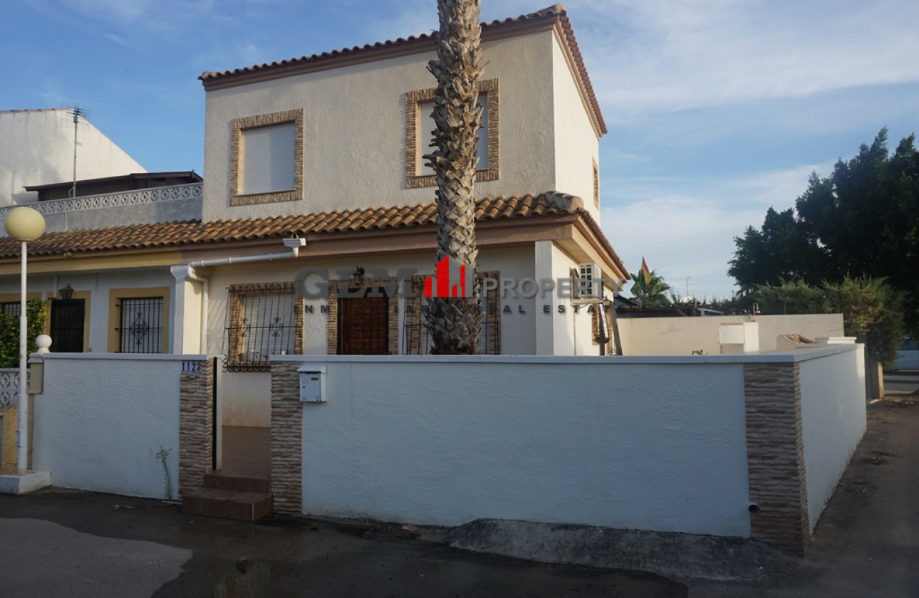 Resale - Apartment - LOS NAREJOS - Oasis