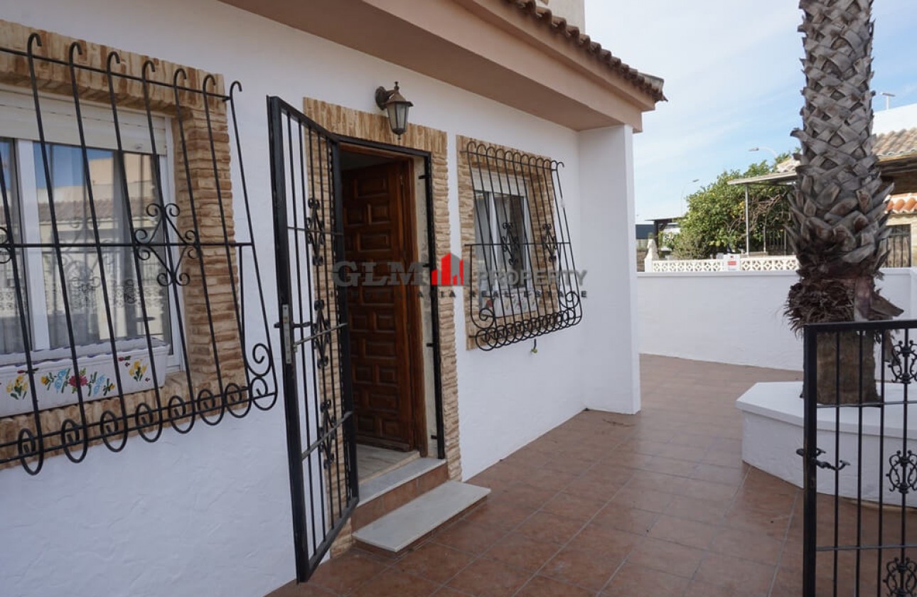 Resale - Apartment - LOS NAREJOS - Oasis