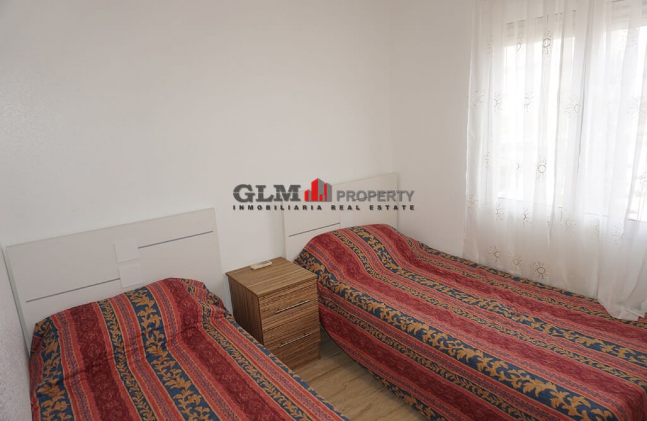 Resale - Apartment - LOS NAREJOS - Oasis