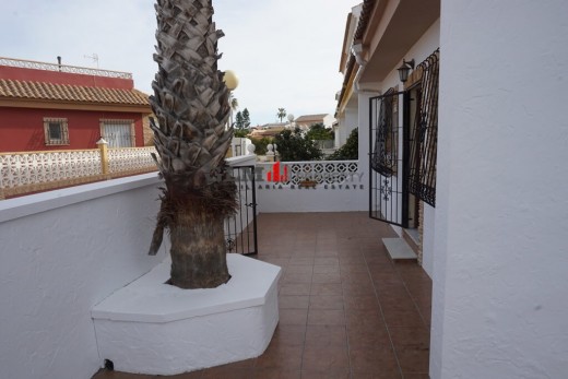 Resale - Apartment - LOS NAREJOS - Oasis