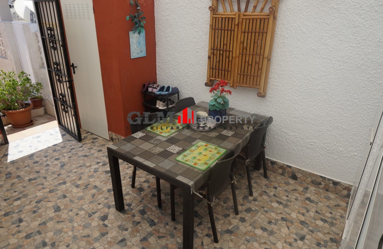 Resale - Apartment - LOS NAREJOS - Oasis
