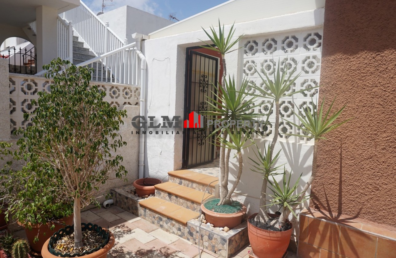 Resale - Apartment - LOS NAREJOS - Oasis