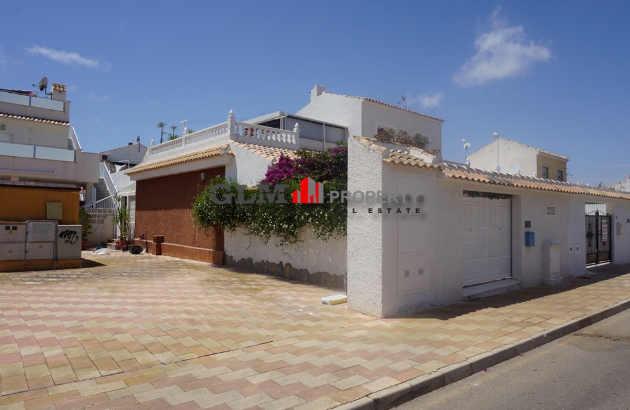 Resale - Apartment - LOS NAREJOS - Oasis