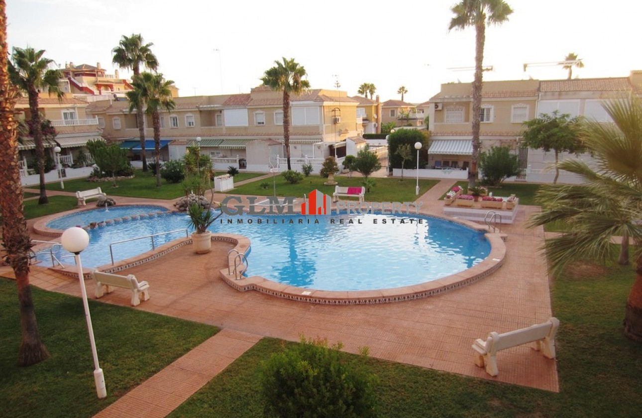 Resale - Apartment - Los Alcázares - El Divino