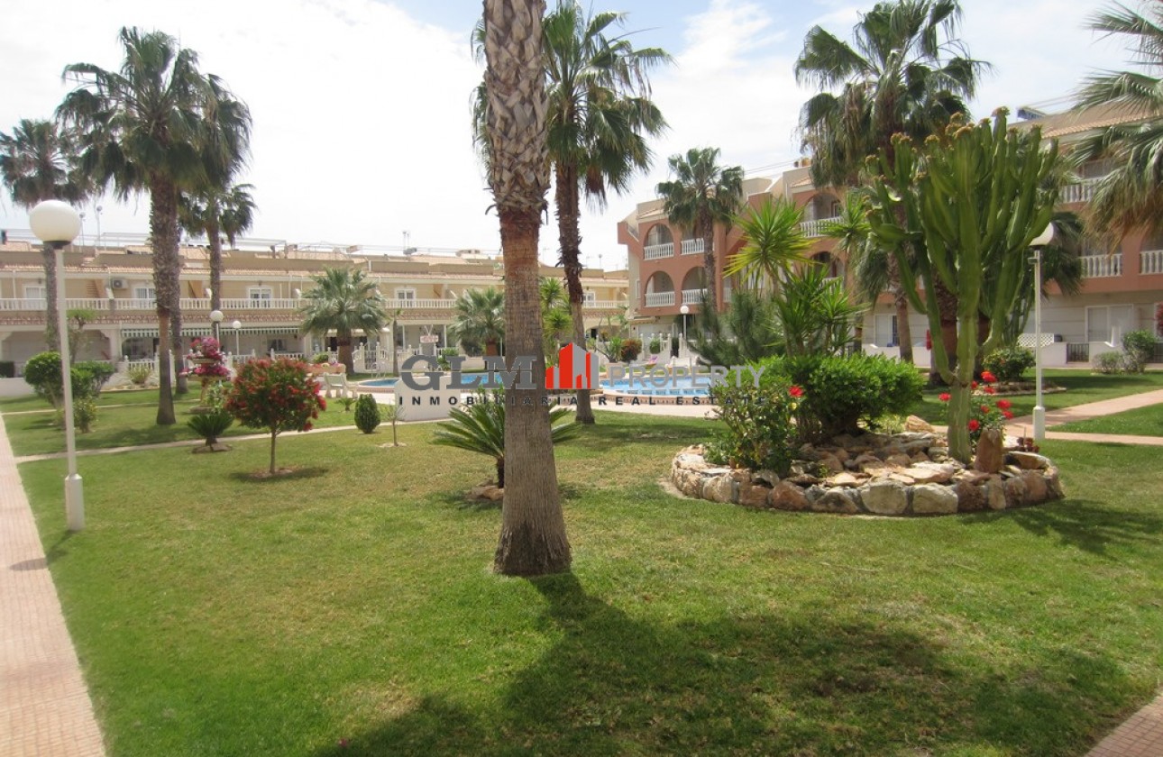 Resale - Apartment - Los Alcázares - El Divino