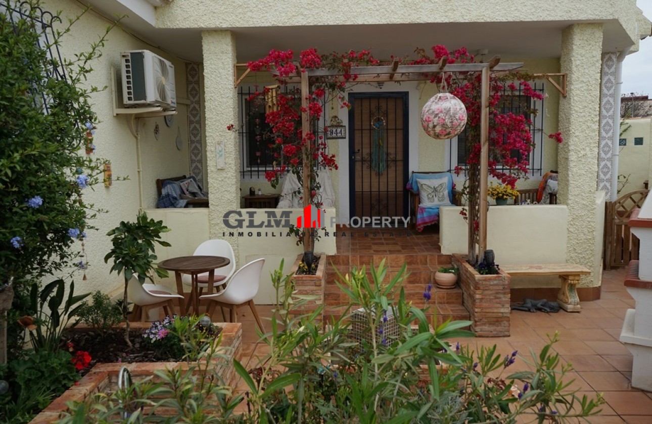 Resale - Apartment - LOS NAREJOS - Oasis