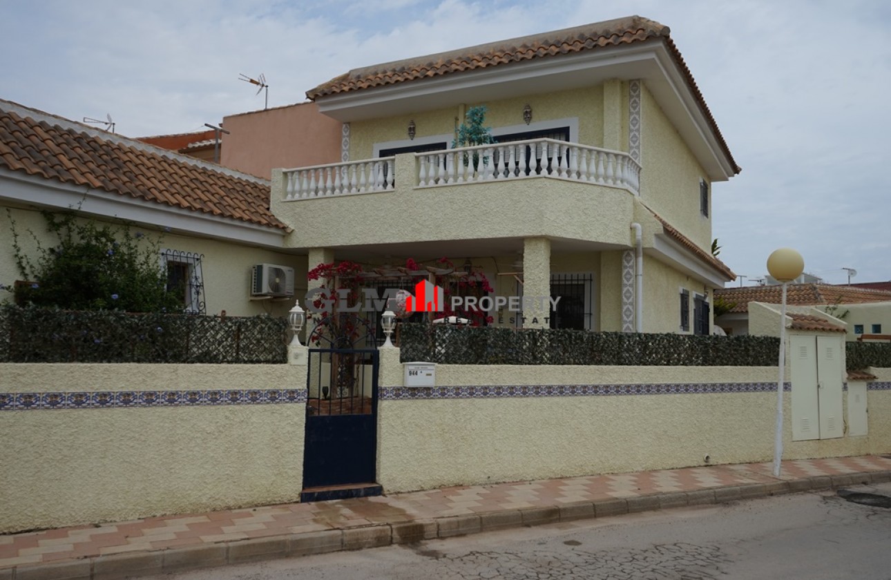 Resale - Apartment - LOS NAREJOS - Oasis