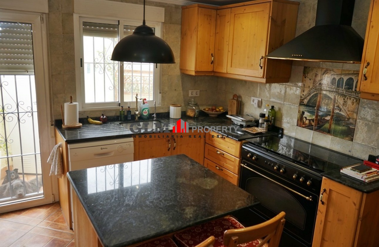 Resale - Apartment - LOS NAREJOS - Oasis