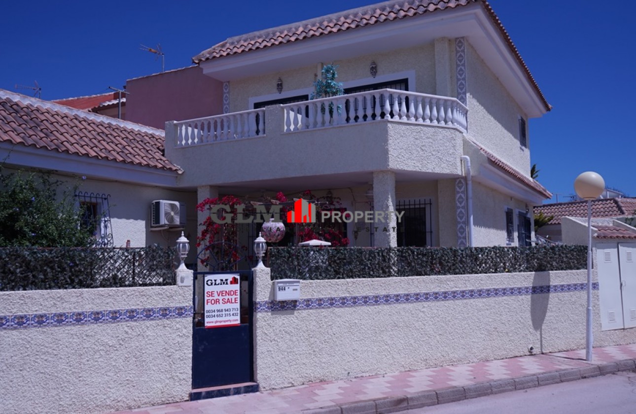 Resale - Apartment - LOS NAREJOS - Oasis
