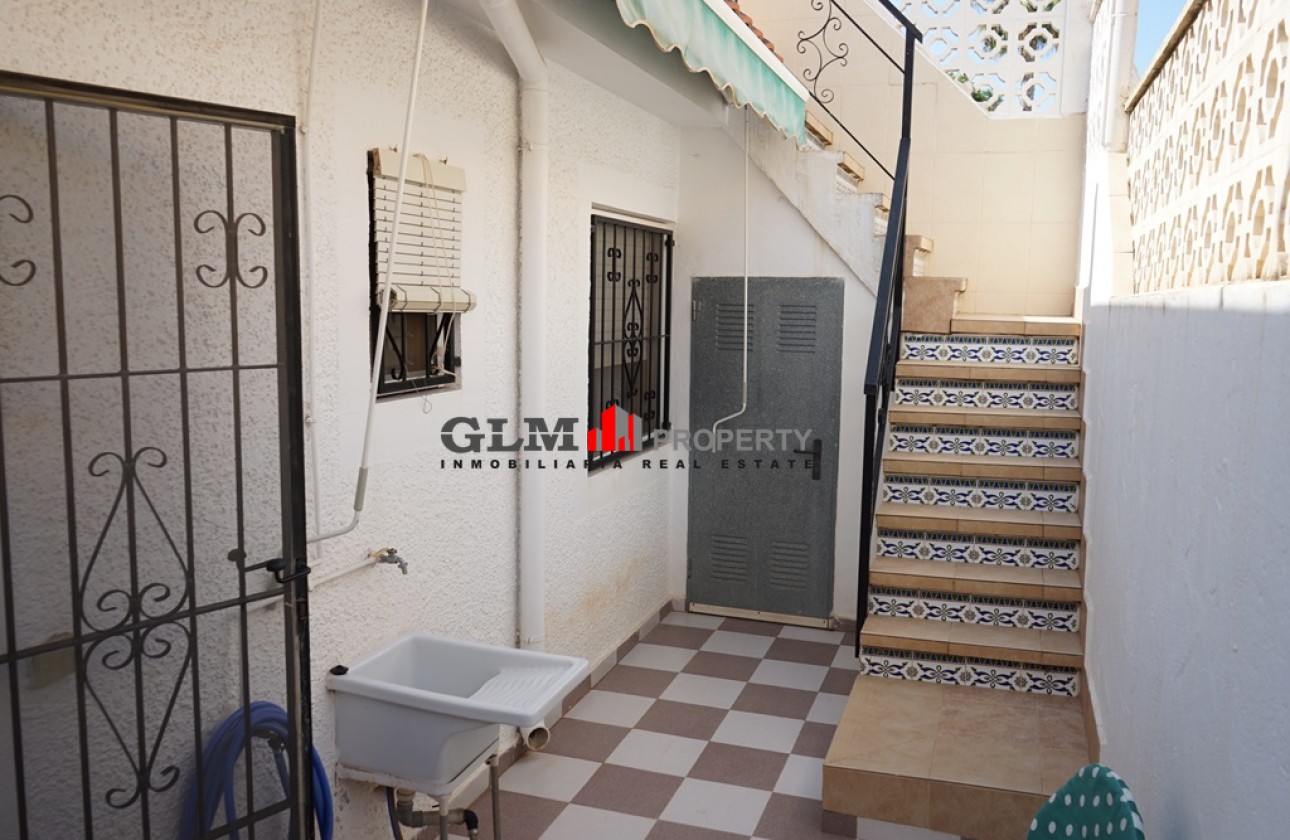 Återförsäljning -  - LOS NAREJOS - Oasis