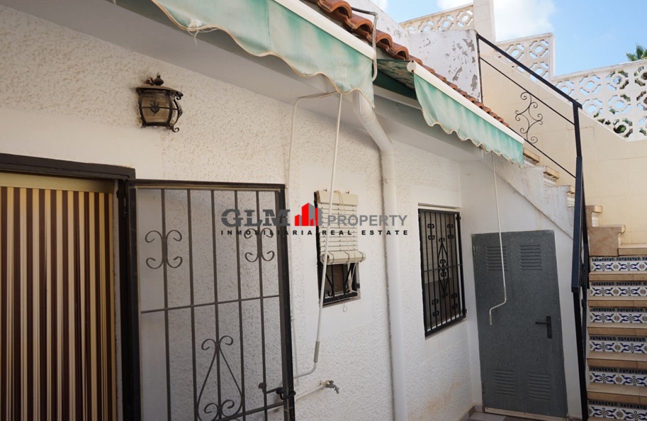 Återförsäljning -  - LOS NAREJOS - Oasis