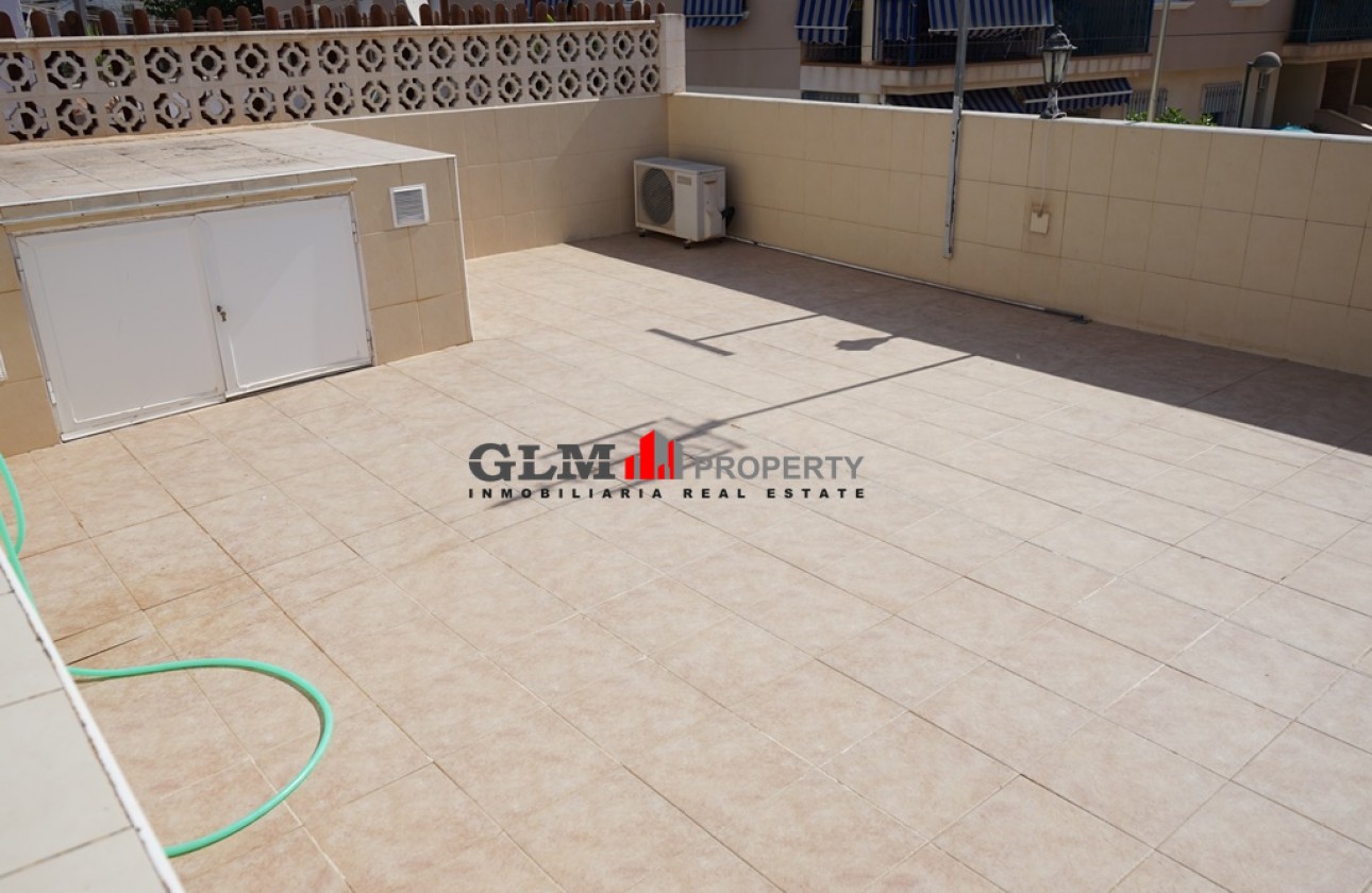 Återförsäljning -  - LOS NAREJOS - Oasis