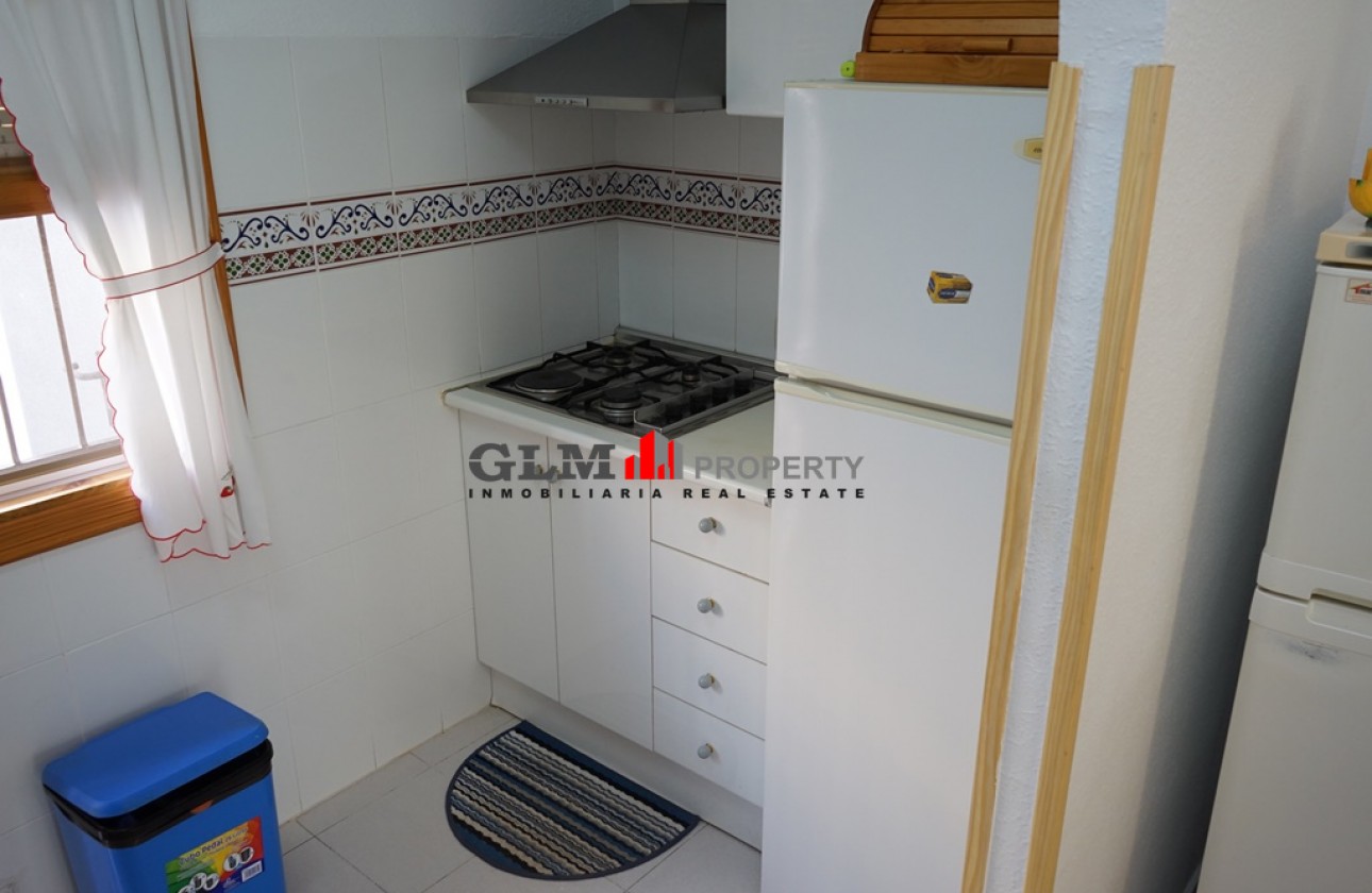 Återförsäljning -  - LOS NAREJOS - Oasis