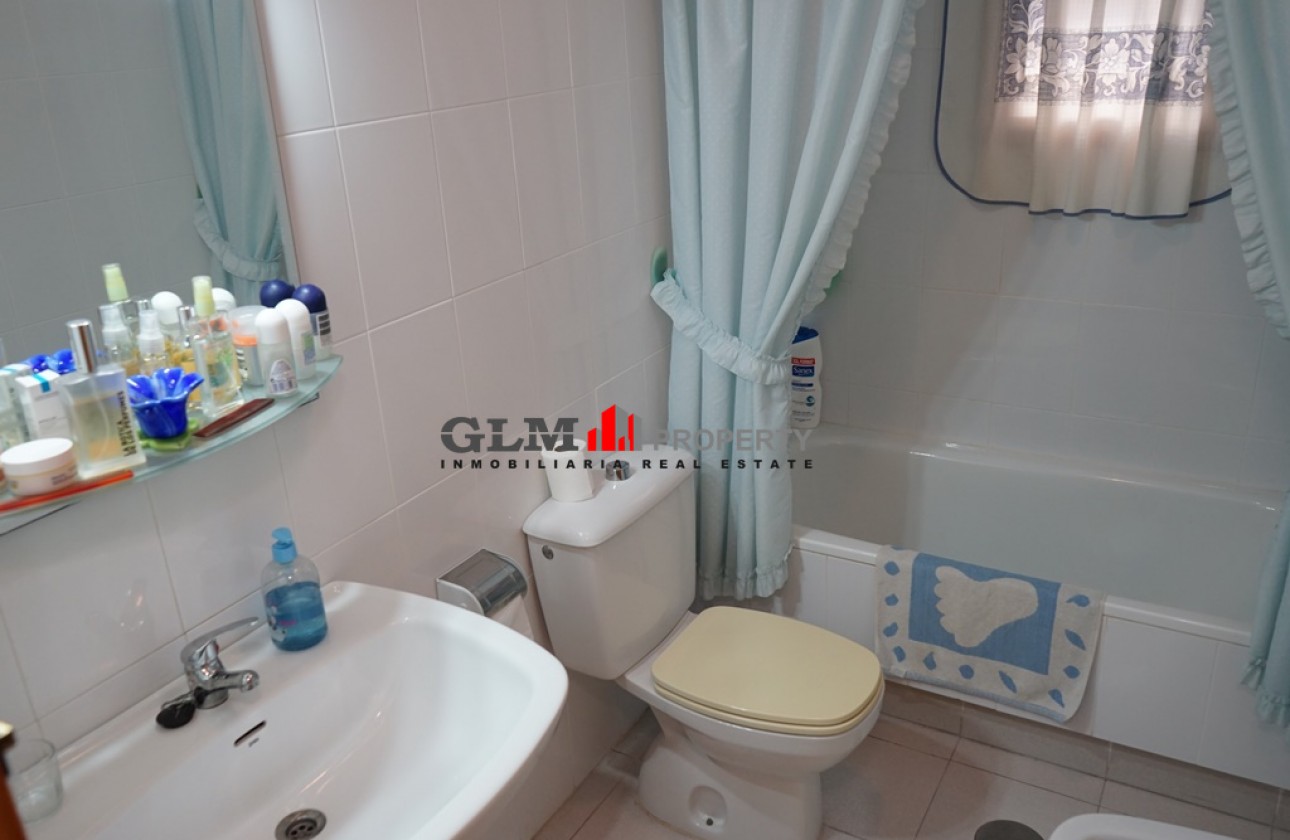 Återförsäljning -  - LOS NAREJOS - Oasis