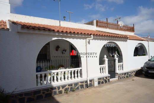 Återförsäljning -  - LOS NAREJOS - Oasis