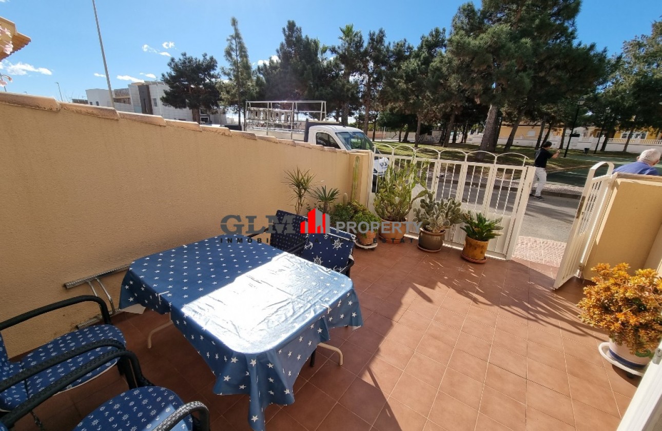 Resale - Apartment - Los Alcázares - Albatros