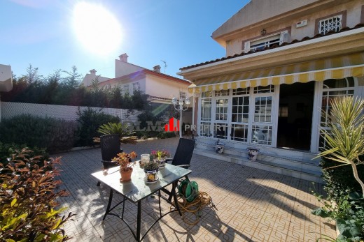 Återförsäljning -  - LOS NAREJOS - Punta Brava