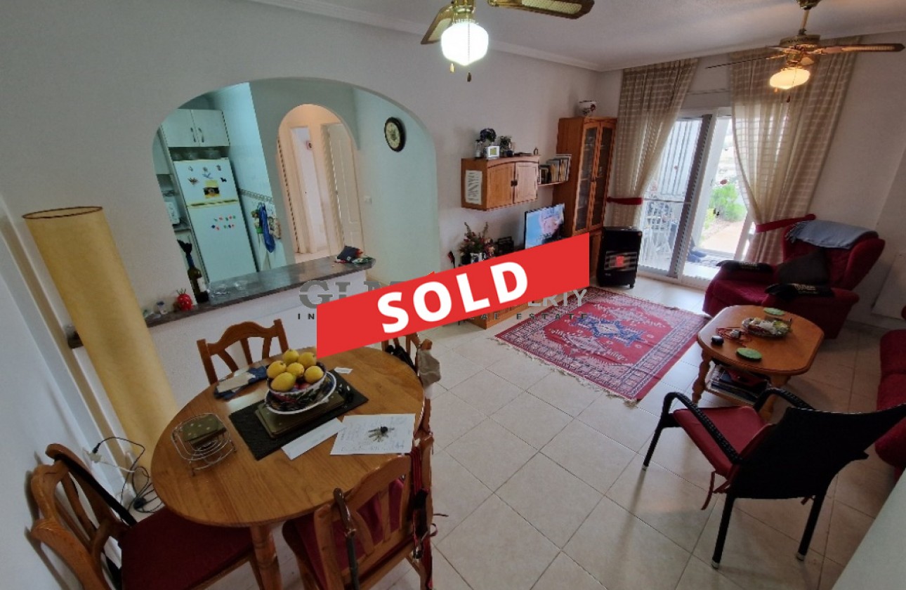 Återförsäljning -  - Los Alcázares - Abril