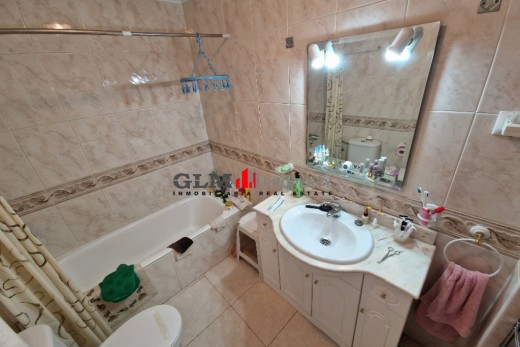 Återförsäljning -  - Los Alcázares - Abril