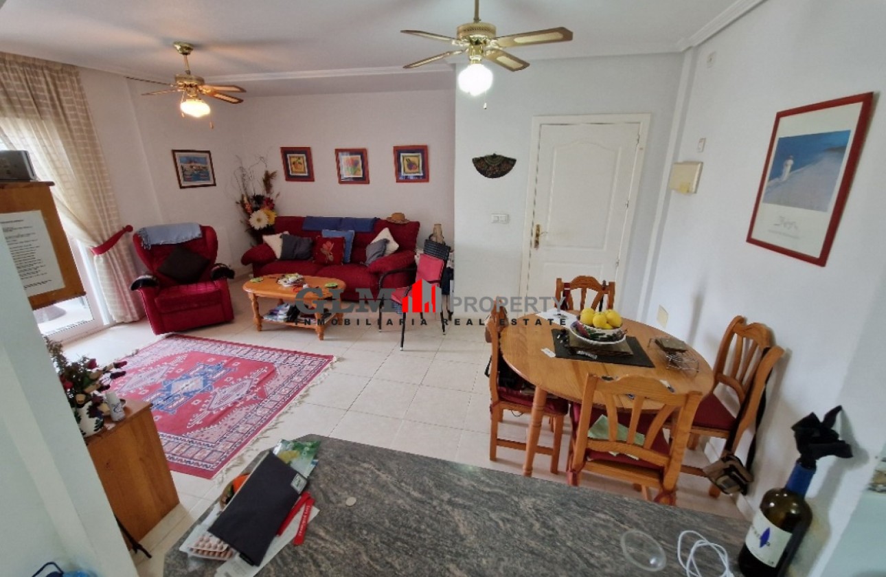 Återförsäljning -  - Los Alcázares - Abril