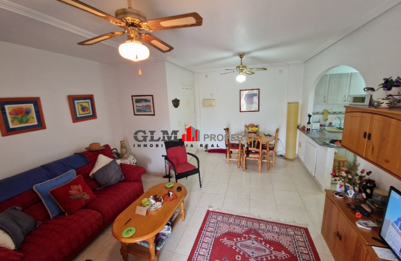 Återförsäljning -  - Los Alcázares - Abril