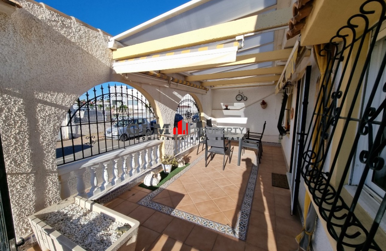 Återförsäljning -  - LOS NAREJOS - Oasis