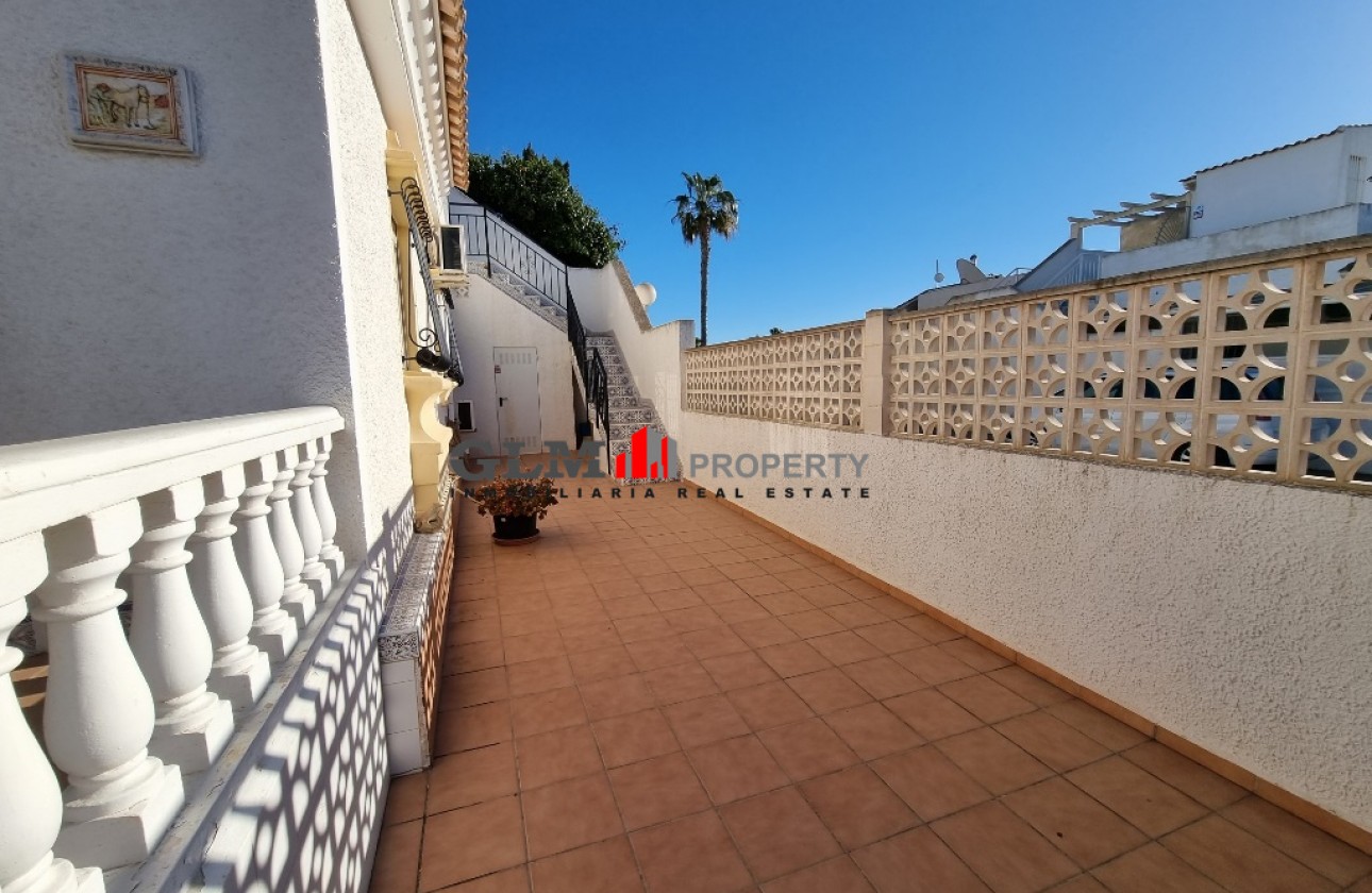 Återförsäljning -  - LOS NAREJOS - Oasis