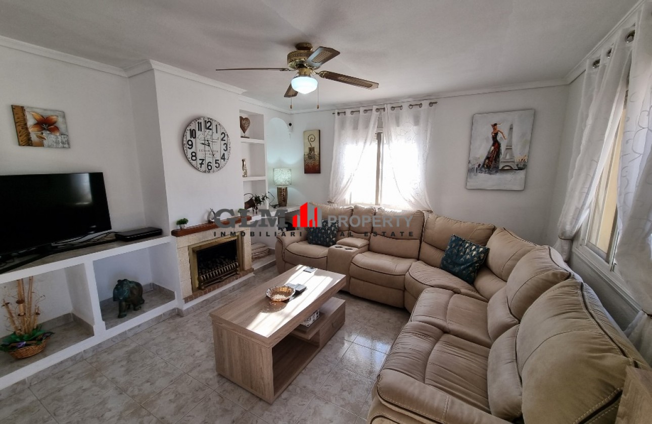 Återförsäljning -  - LOS NAREJOS - Oasis