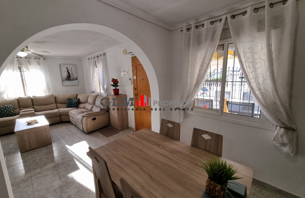 Återförsäljning -  - LOS NAREJOS - Oasis