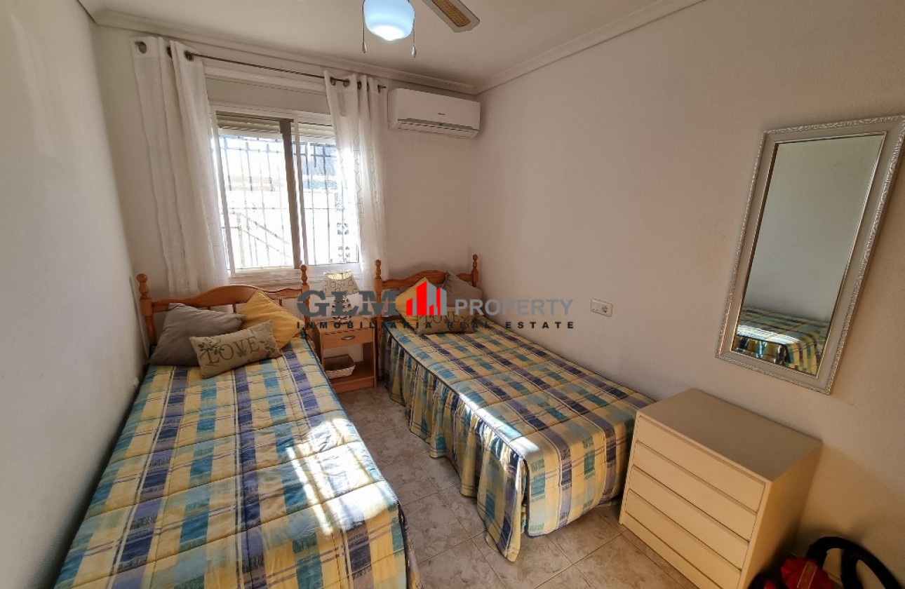 Återförsäljning -  - LOS NAREJOS - Oasis