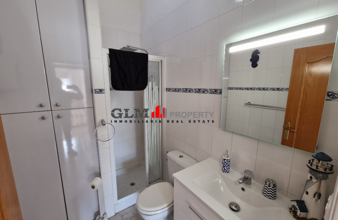 Återförsäljning -  - LOS NAREJOS - Oasis