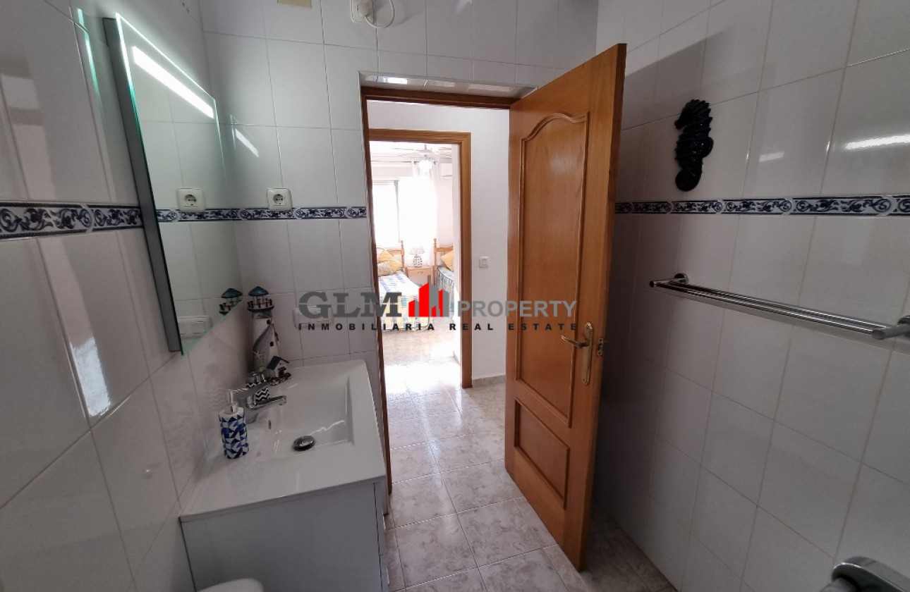 Återförsäljning -  - LOS NAREJOS - Oasis