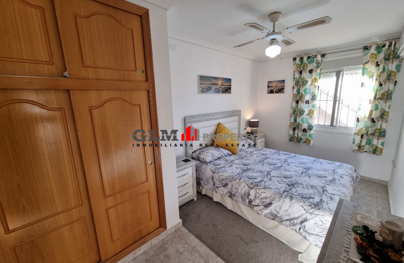 Återförsäljning -  - LOS NAREJOS - Oasis