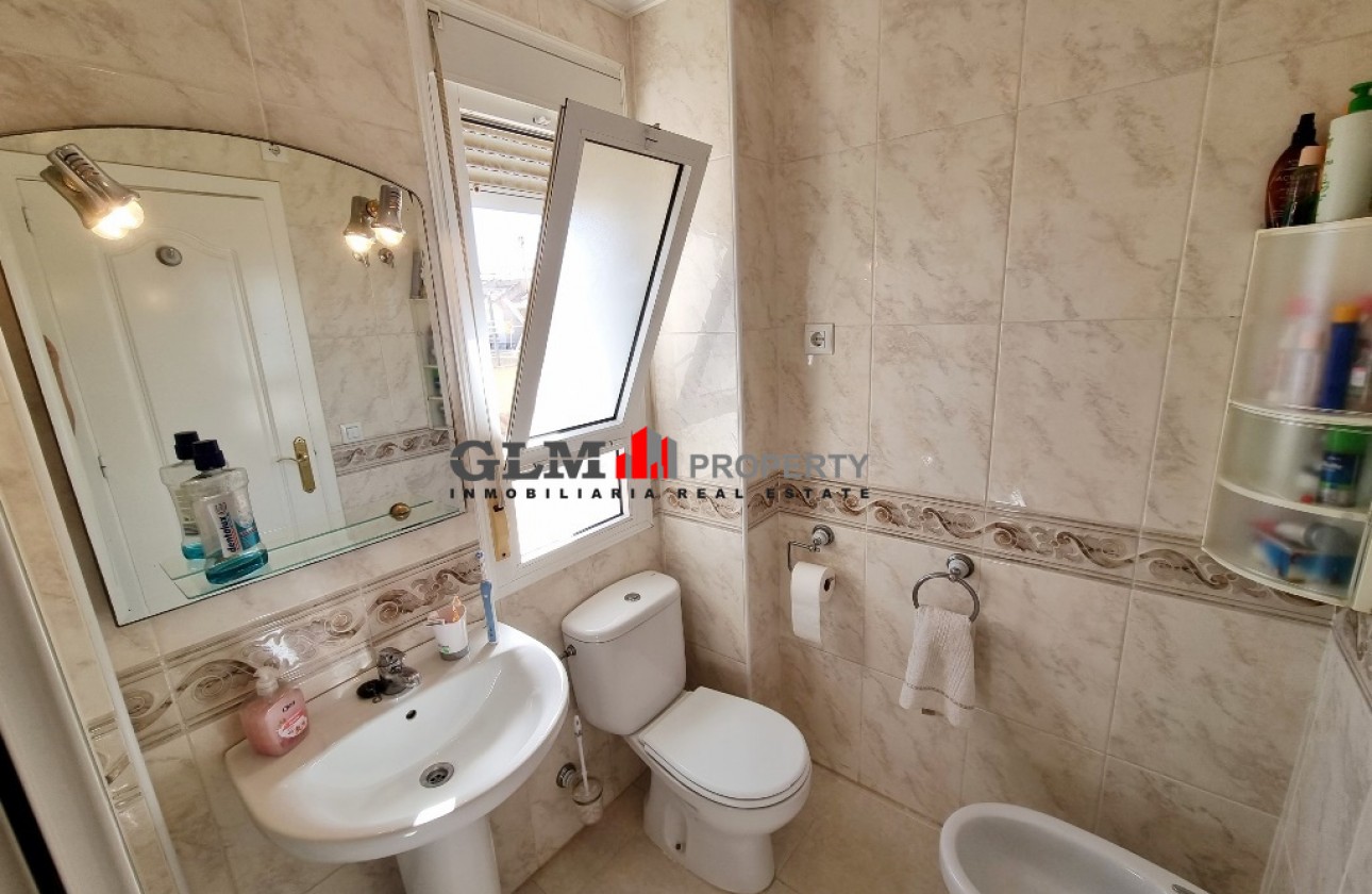 Resale - Apartment - Los Alcázares - El Divino
