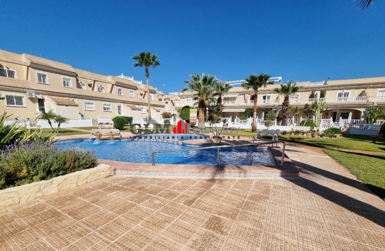 Resale - Apartment - Los Alcázares - El Divino
