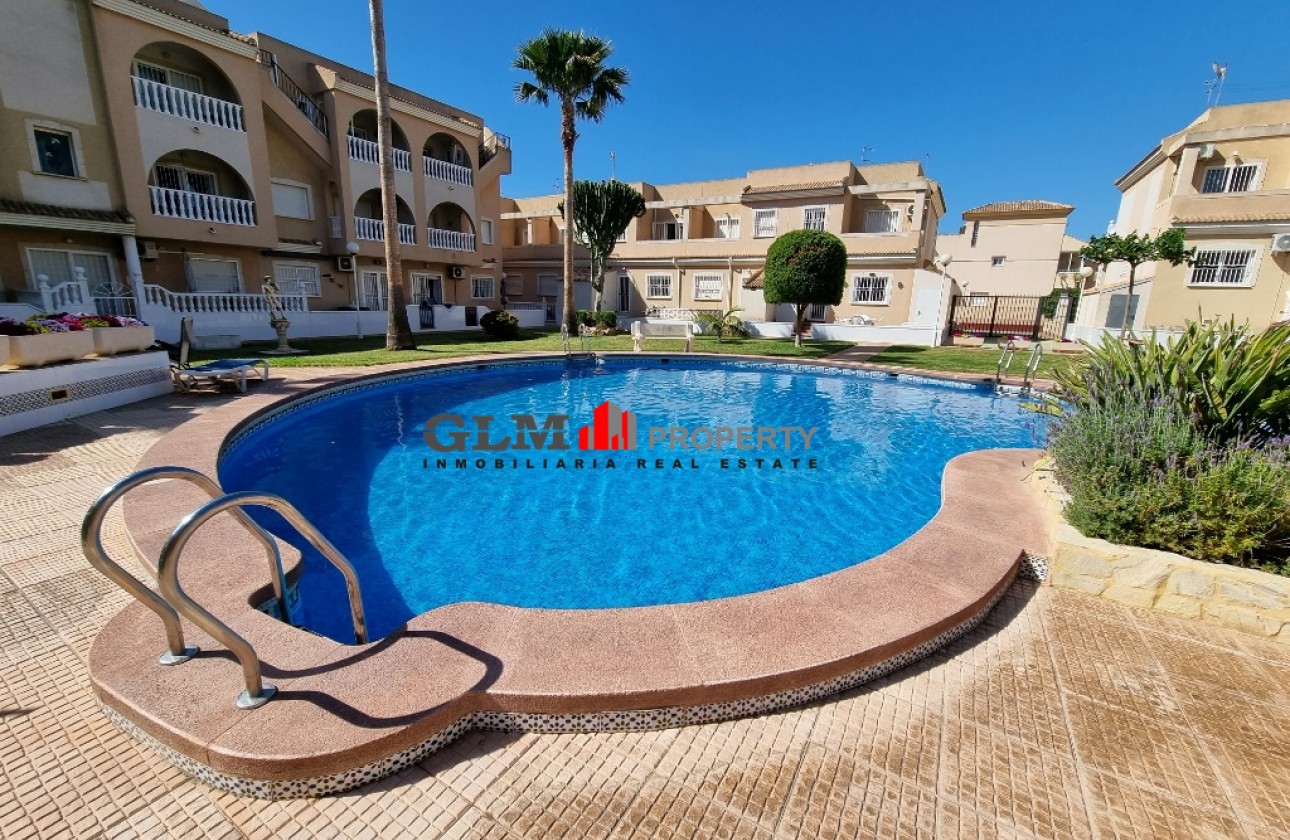Resale - Apartment - Los Alcázares - El Divino
