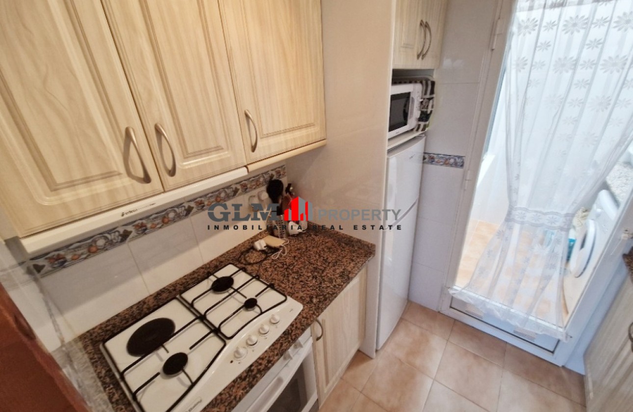 Resale - Apartment - LOS NAREJOS - Oasis