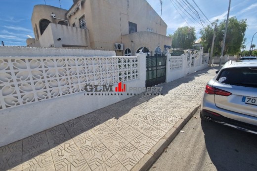 Resale - Apartment - LOS NAREJOS - Oasis