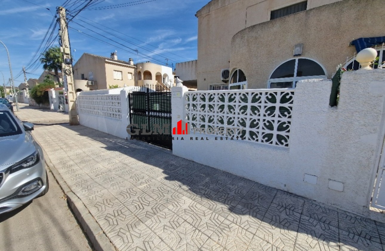 Resale - Apartment - LOS NAREJOS - Oasis