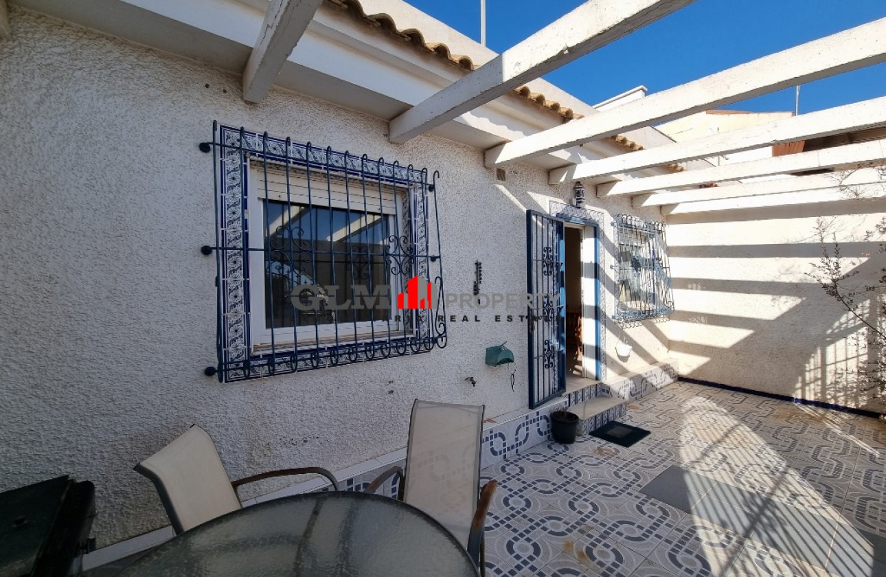 Resale - Apartment - LOS NAREJOS - Oasis
