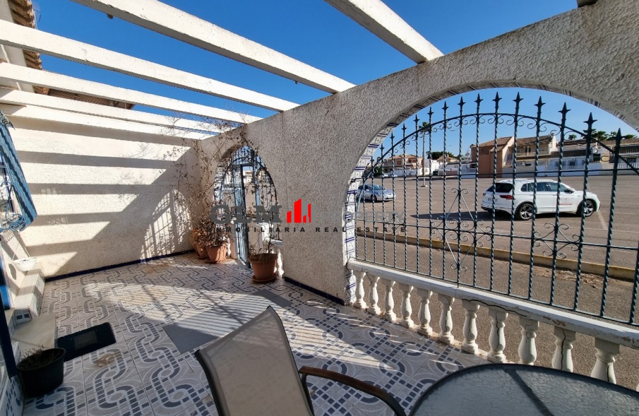 Resale - Apartment - LOS NAREJOS - Oasis