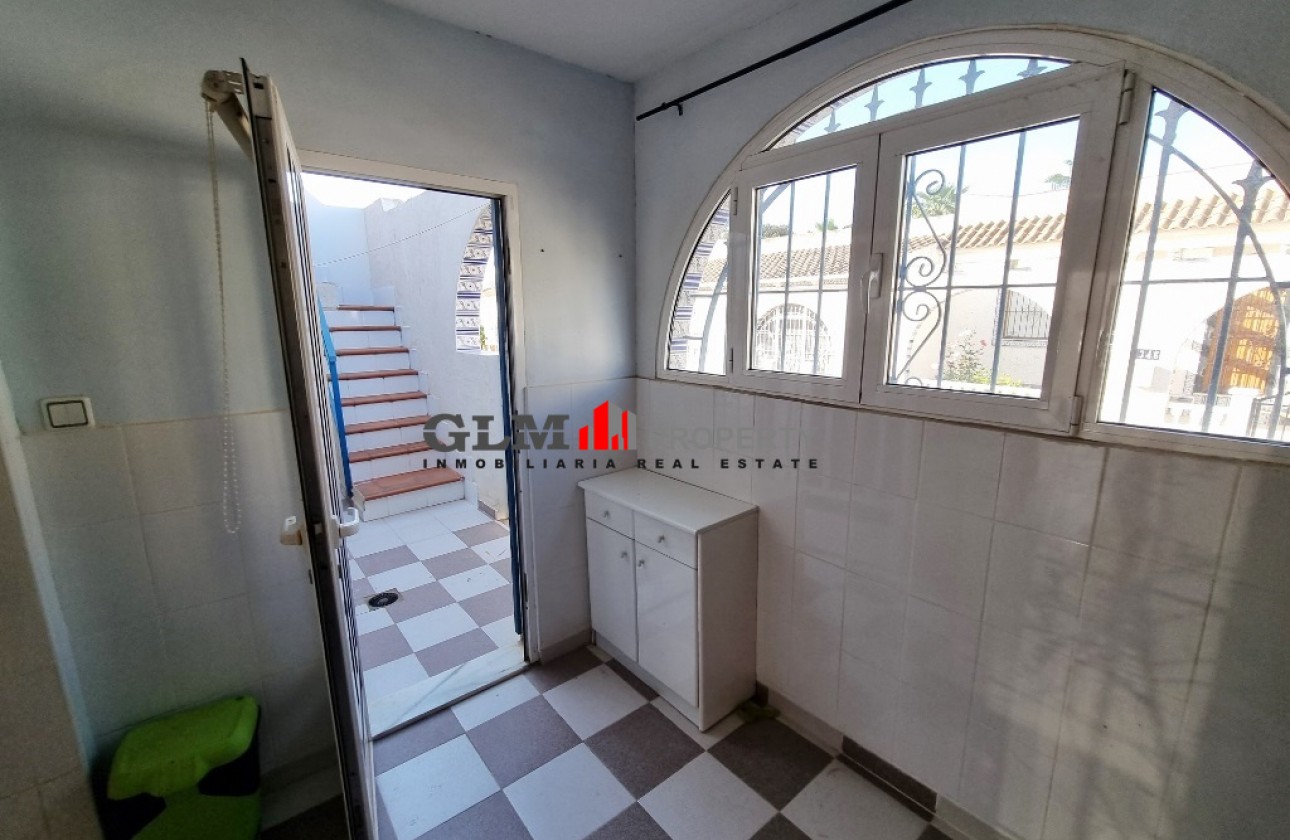 Resale - Apartment - LOS NAREJOS - Oasis