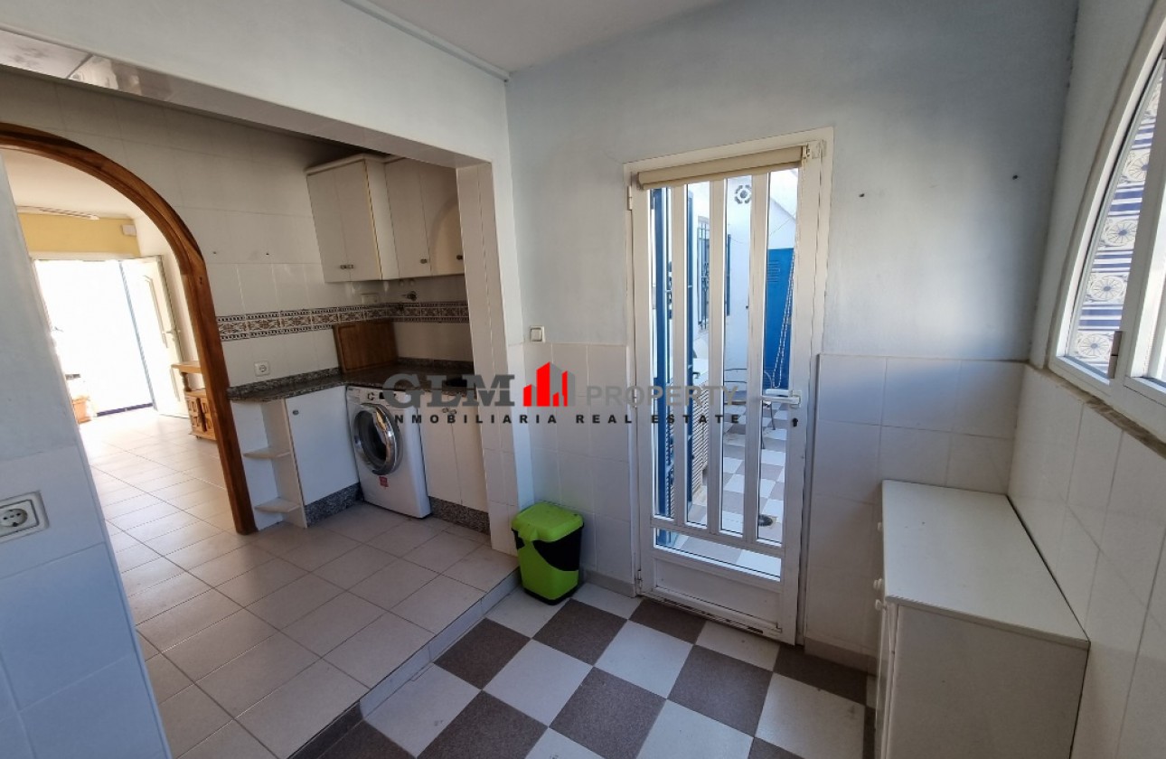 Resale - Apartment - LOS NAREJOS - Oasis