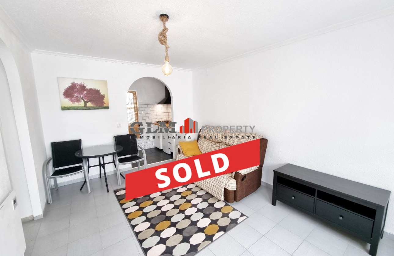 Resale - Apartment - LOS NAREJOS - Oasis