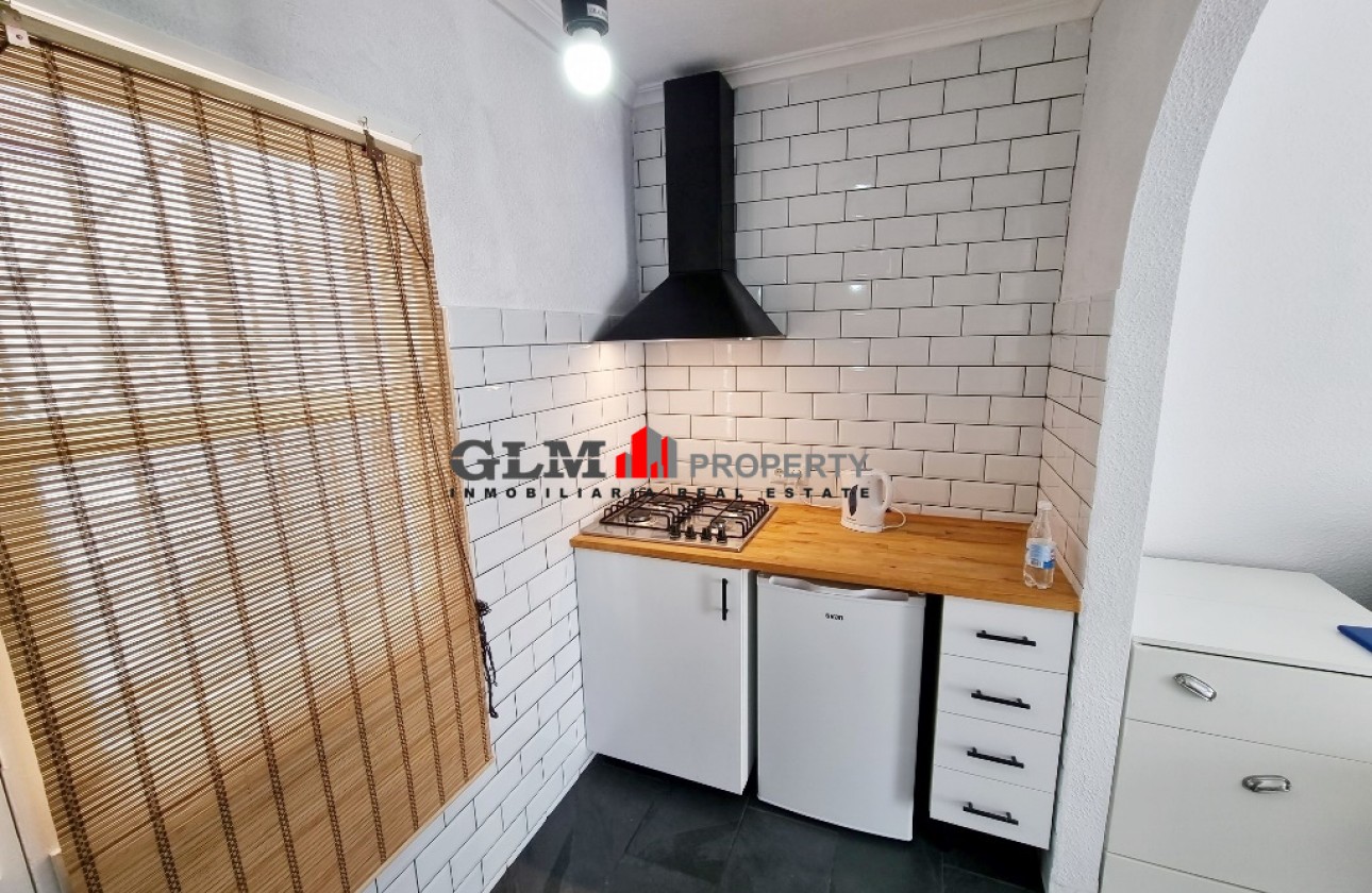 Resale - Apartment - LOS NAREJOS - Oasis