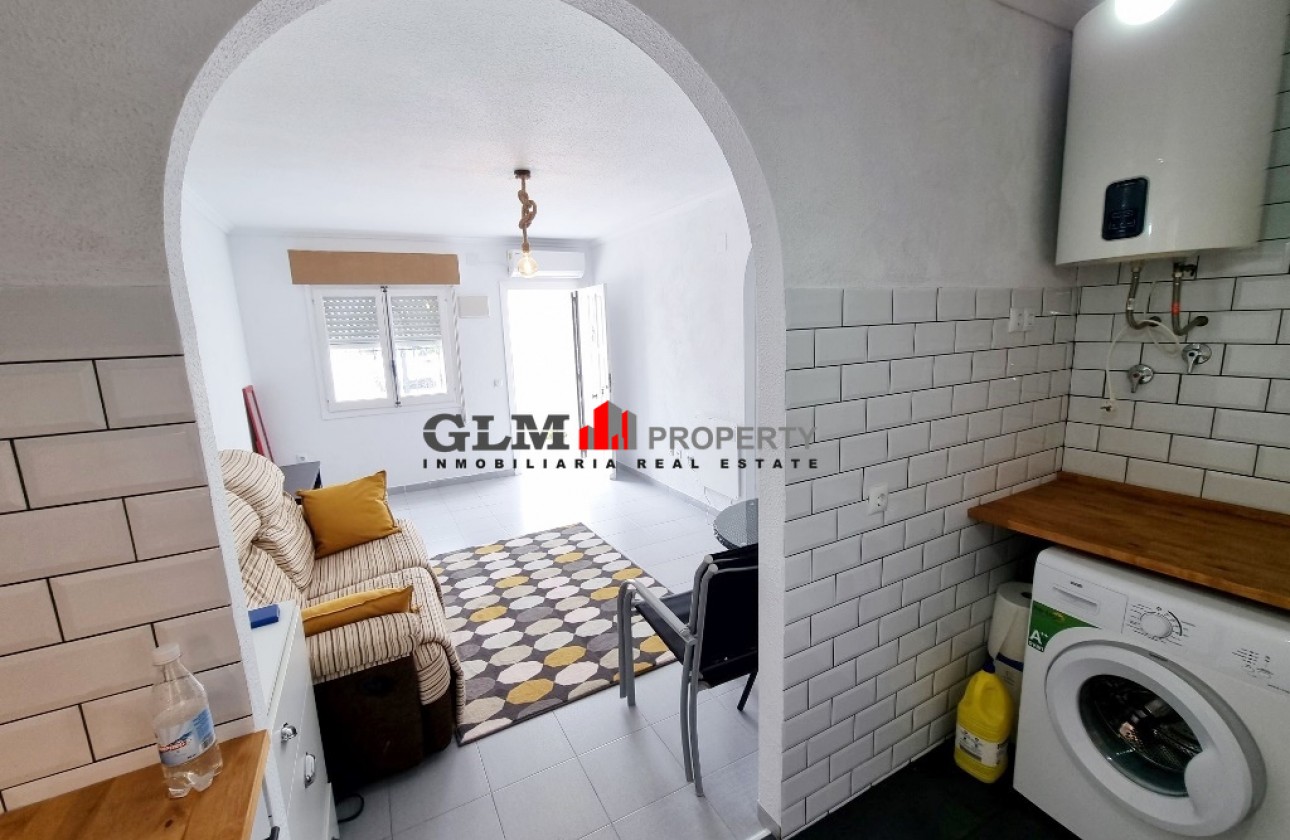 Resale - Apartment - LOS NAREJOS - Oasis