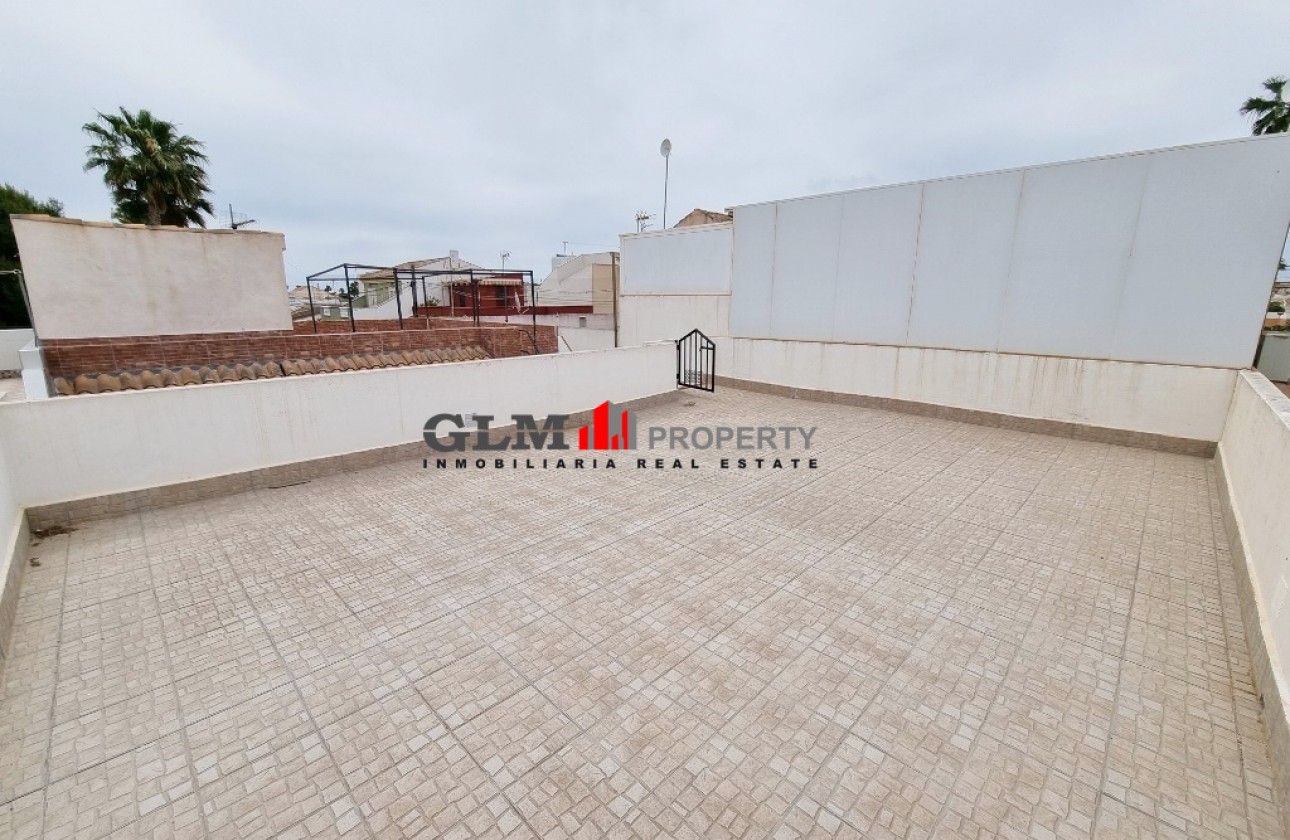 Resale - Apartment - LOS NAREJOS - Oasis