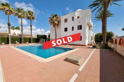 Resale - Apartment - LOS NAREJOS - Oasis